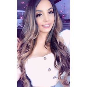 Meet your Posher, Yvette